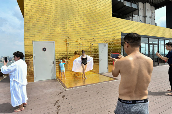 هل أنت من محبي الذهب.. شاهد هذا الفندق! صورة رقم 5