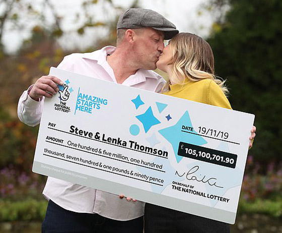 زوجان يفوزان بأكثر من 130 مليون دولار.. ويتصرفان بغرابة! صورة رقم 4