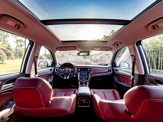 مؤسس موقع علي بابا: أغنى ملياردير صيني لكن يقود سيارة متواضعة! صورة رقم 2