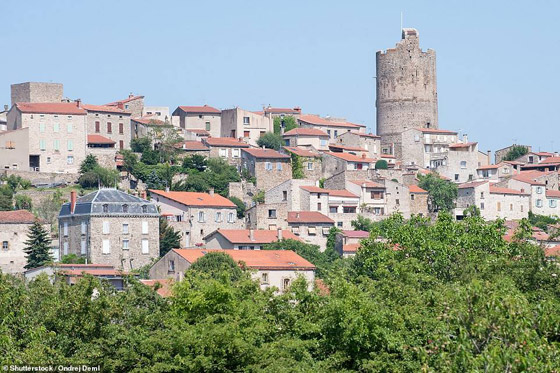 لعشّاق الراحة والهدوء والطبيعة... أجمل 14 قرية في فرنسا (صور) صورة رقم 8