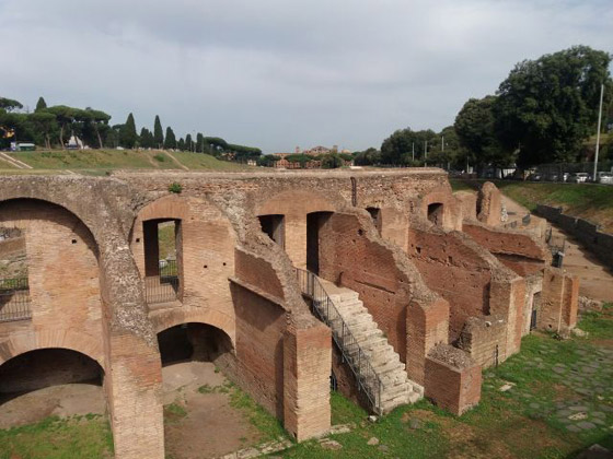 كورونا يحوّل أشهر ساحة قتال في التاريخ إلى دار أوبرا! صورة رقم 3