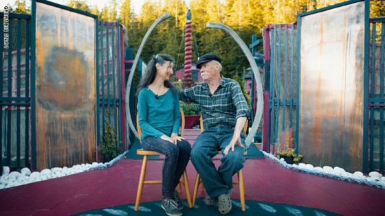 بنيا جزيرة منفصلة عن العالم منذ 29 عاماً..كيف يعيش ثنائي في عزلة تامة؟ صورة رقم 2