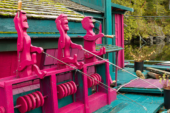 بنيا جزيرة منفصلة عن العالم منذ 29 عاماً..كيف يعيش ثنائي في عزلة تامة؟ صورة رقم 9