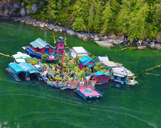 بنيا جزيرة منفصلة عن العالم منذ 29 عاماً..كيف يعيش ثنائي في عزلة تامة؟ صورة رقم 4