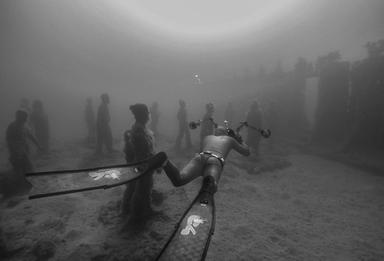 فيديو وصور: حقيقة الجدار الضخم الذي يحيط بالأرض بأكملها تحت الماء! صورة رقم 13