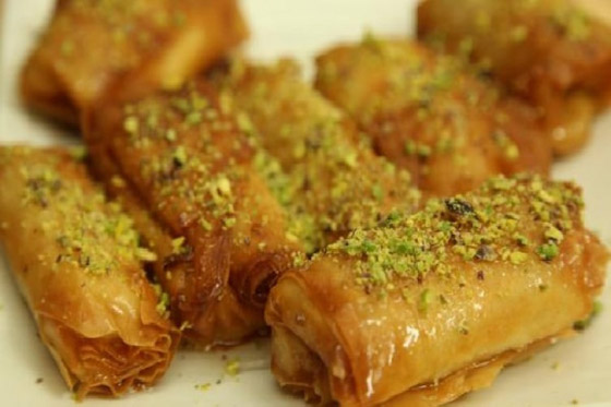 إليكم طريقة تحضير حلى زنود الست لأطيب ضيافة لعيد الأضحى صورة رقم 3 إليكم طريقة تحضير حلى زنود الست لأطيب ضيافة لعيد الأضحى صورة رقم 3