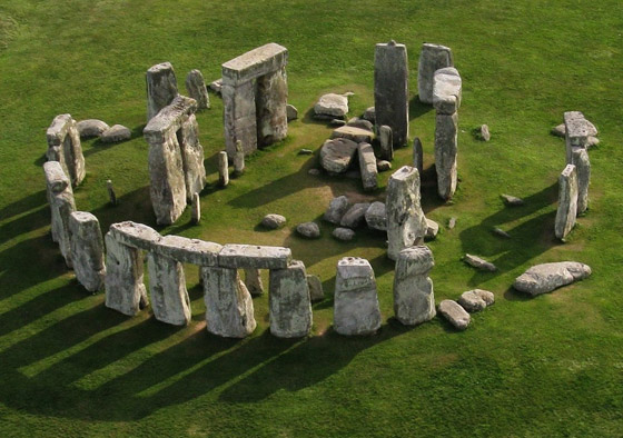 بعد آلاف السنين.. علماء آثار وباحثون يفكون لغز صخور ستونهنج المثيرة صورة رقم 6