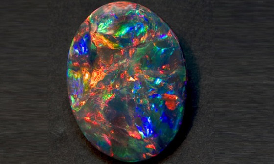 بالصور: إليكم أبرز الأحجار الكريمة الأكثر قيمة والأغلى في العالم صورة رقم 2