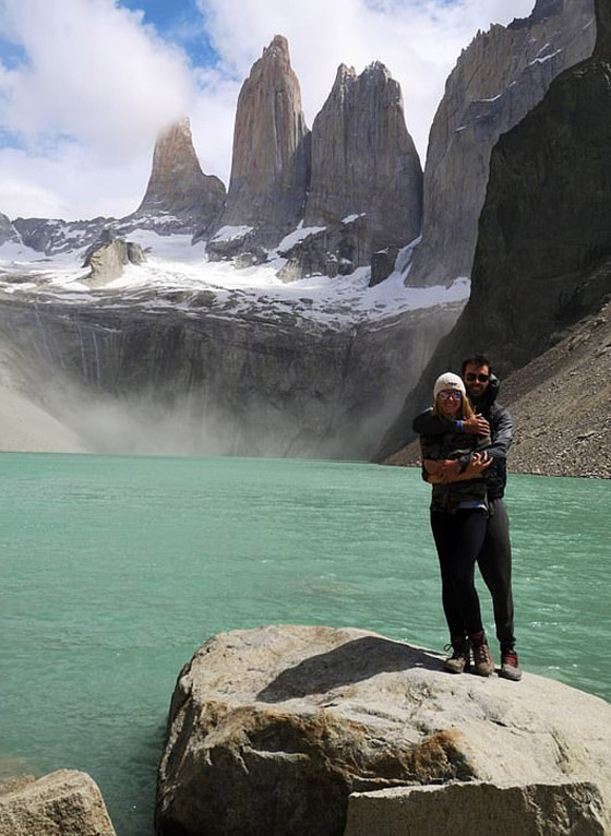 عابرة سبيل تخلد ذكرى زفاف زوجين في صورة نالت التعاطف والإعجاب! صورة رقم 9