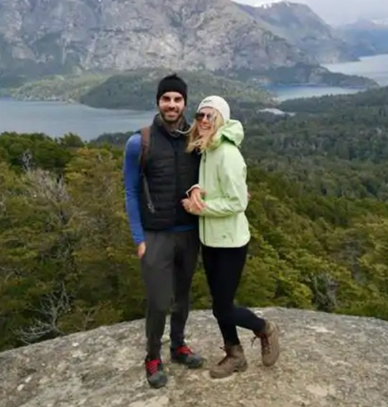 عابرة سبيل تخلد ذكرى زفاف زوجين في صورة نالت التعاطف والإعجاب! صورة رقم 11