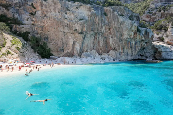 صور: تعرفوا إلى قائمة أفضل الشواطئ في أوروبا والعالم للعام 2020 صورة رقم 9