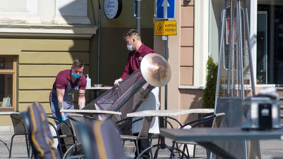 زيارة إلى المدينة التي تحولت إلى مقهى عملاق في الهواء الطلق! صور صورة رقم 3