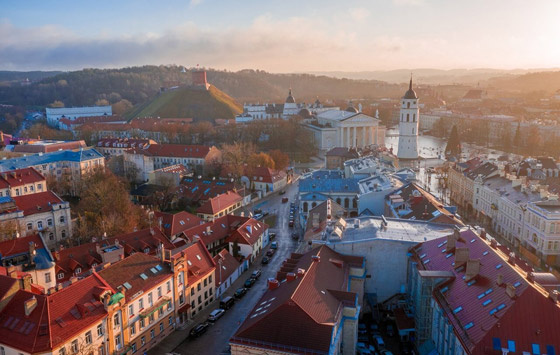 زيارة إلى المدينة التي تحولت إلى مقهى عملاق في الهواء الطلق! صور صورة رقم 6