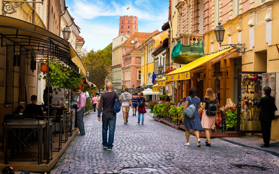 زيارة إلى المدينة التي تحولت إلى مقهى عملاق في الهواء الطلق! صور صورة رقم 11