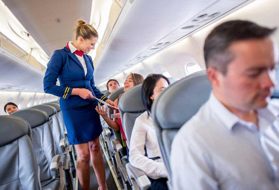 تعرفوا إلى 9 قواعد صارمة ينبغي على مضيفات الطيران الالتزام بها صورة رقم 6 تعرفوا إلى 9 قواعد صارمة ينبغي على مضيفات الطيران الالتزام بها صورة رقم 6