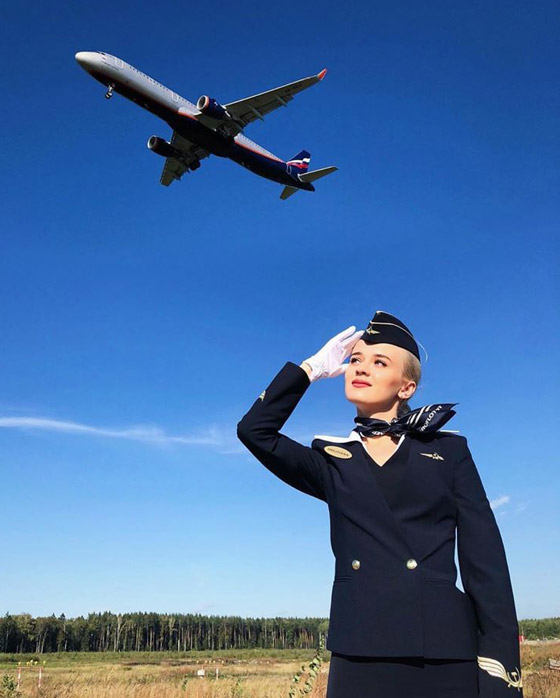 تعرفوا إلى 9 قواعد صارمة ينبغي على مضيفات الطيران الالتزام بها صورة رقم 11 تعرفوا إلى 9 قواعد صارمة ينبغي على مضيفات الطيران الالتزام بها صورة رقم 11