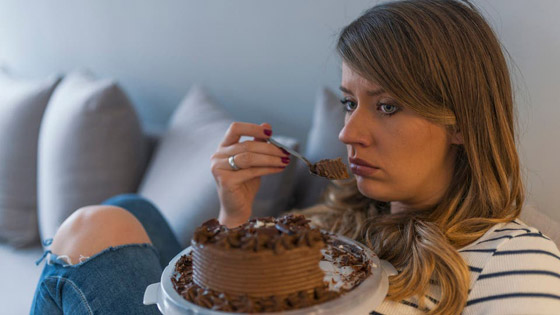 احذر.. هذه الأطعمة الـ9 تُظهرك أكبر سنًا! صورة رقم 6