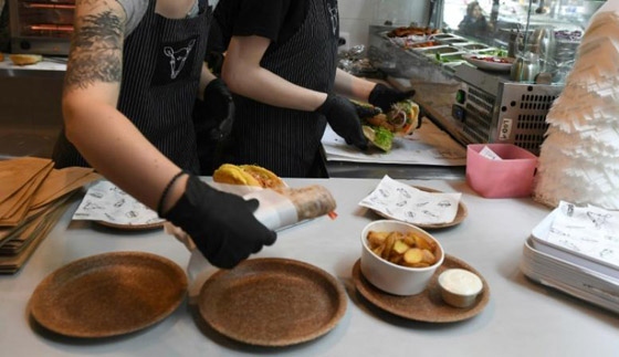 وداعا لغسل الأطباق.. طبق بولندي قابل للأكل يمكن تناوله بعد الطعام صورة رقم 6