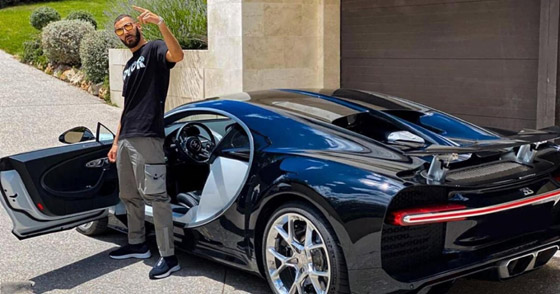 صور سيارات أشهر لاعبي الكرة منهم رونالدو، ميسي، بنزيما ومحمد صلاح صورة رقم 3