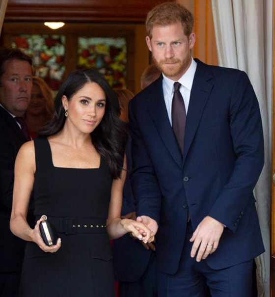 مقطع راقص صادم للأمير هاري وميغان ماركل.. يرقصان في مستشفى أمام الكاميرات! صورة رقم 5 مقطع راقص صادم للأمير هاري وميغان ماركل.. يرقصان في مستشفى أمام الكاميرات! صورة رقم 5