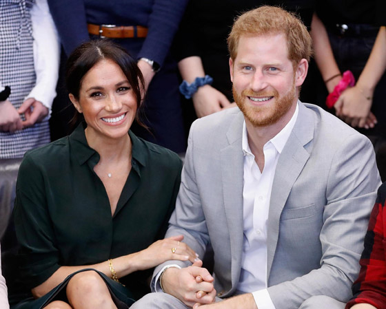 مقطع راقص صادم للأمير هاري وميغان ماركل.. يرقصان في مستشفى أمام الكاميرات! صورة رقم 6 مقطع راقص صادم للأمير هاري وميغان ماركل.. يرقصان في مستشفى أمام الكاميرات! صورة رقم 6