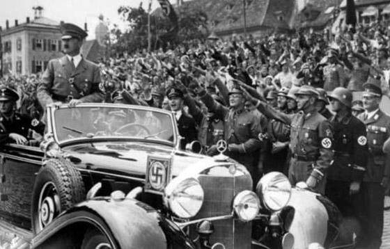 هتلر وموسوليني: اجتمعوا على الديكتاتورية وحب السيارات الفارهة! صورة رقم 5 هتلر وموسوليني: اجتمعوا على الديكتاتورية وحب السيارات الفارهة! صورة رقم 5
