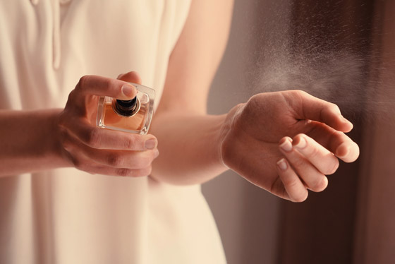 هل للعطور مدة صلاحية؟ إليكم 5 نصائح لجعل رائحتها تدوم فترة أطول صورة رقم 4