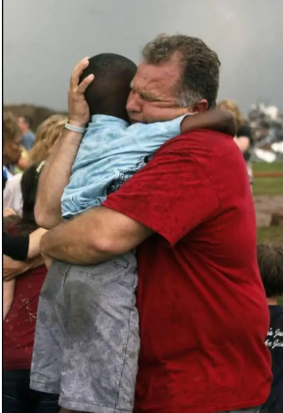 صور ملهمة فجرت الدموع من حول العالم عند رؤيتها صورة رقم 5