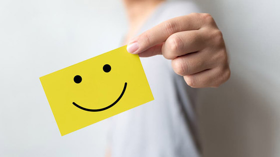 في هذا العمر نبلغ ذروة السعادة.. ماذا عن التعاسة؟ صورة رقم 1