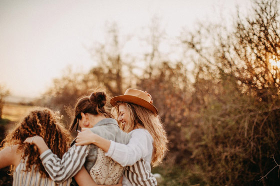 في هذا العمر نبلغ ذروة السعادة.. ماذا عن التعاسة؟ صورة رقم 3