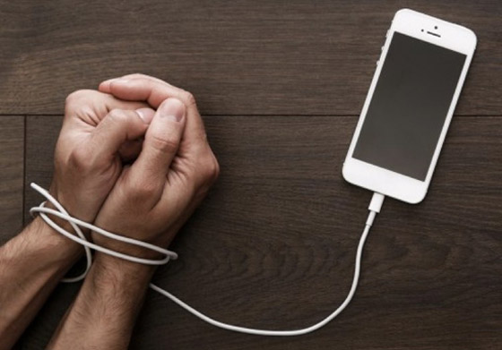 أتريد التخلص من إدمان الهاتف؟.. إليك 4 طرق ستساعدك! صورة رقم 2