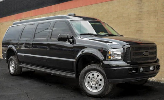 سيارة ملك الأردن معروضة للبيع: مضادة للرصاص ومصممة كالدبابة صورة رقم 3