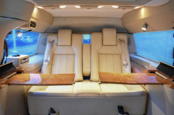 سيارة ملك الأردن معروضة للبيع: مضادة للرصاص ومصممة كالدبابة صورة رقم 8