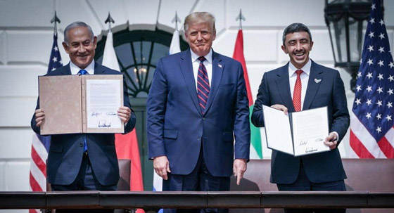 الوزير الإماراتي يغرّد باللغة العبرية مهنئا الإسرائيليين بمناسبة دينية صورة رقم 18