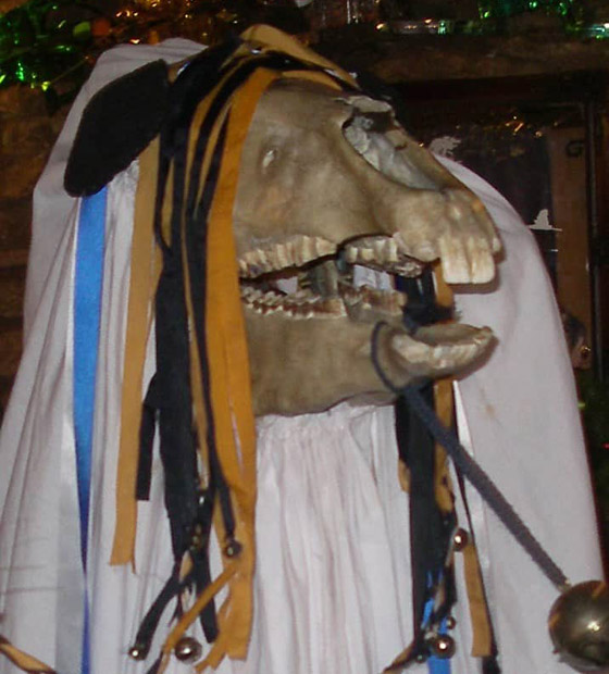 إليكم 10 من أساطير عيد الميلاد المخيفة التي تقشعر الأبدان عند سماعها! صورة رقم 5 إليكم 10 من أساطير عيد الميلاد المخيفة التي تقشعر الأبدان عند سماعها! صورة رقم 5