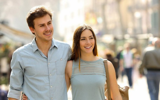 4 إشارات تشير إلى أن حبيبك يريد الزواج منك صورة رقم 5