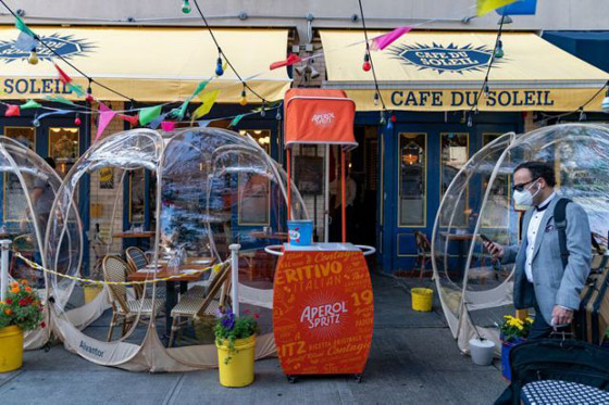 فقاعات تخفف معاناة مطعم في نيويورك صورة رقم 4