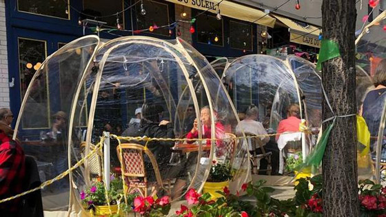 فقاعات تخفف معاناة مطعم في نيويورك صورة رقم 3