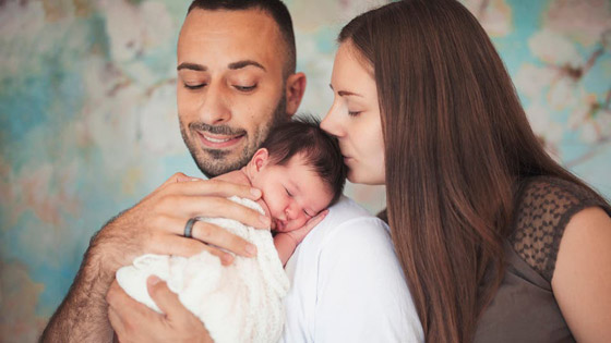 دراسة تكشف.. هذا ما تفعله لمسة الأبوين لرضيعهما! صورة رقم 2