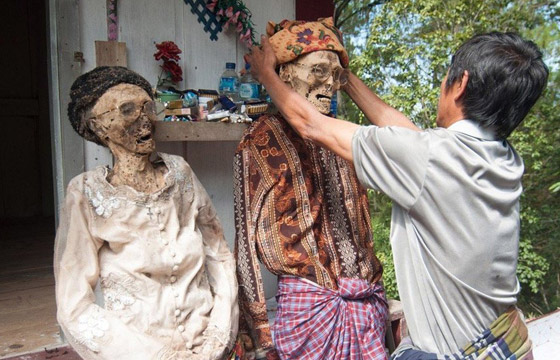 تعرفوا إلى 7 عادات ثقافية غريبة حول العالم ما زالت تمارس حتى يومنا هذا صورة رقم 3 تعرفوا إلى 7 عادات ثقافية غريبة حول العالم ما زالت تمارس حتى يومنا هذا صورة رقم 3