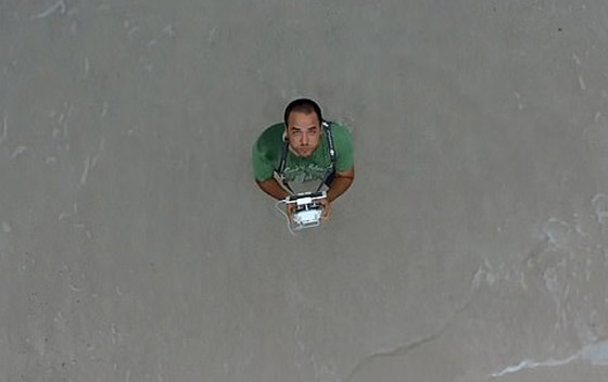 فيديو مدهش: شاطئ خفي مختبئ داخل فوهة انفجار قنبلة على جزيرة بالمكسيك صورة رقم 3