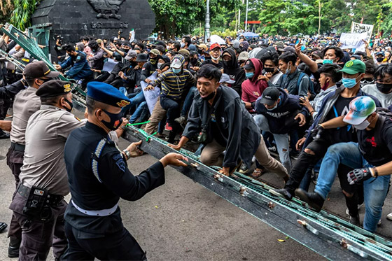 أبرز صور الأسبوع: إليكم أهم الأحداث المصورة من زوايا العالم المختلفة صورة رقم 9 أبرز صور الأسبوع: إليكم أهم الأحداث المصورة من زوايا العالم المختلفة صورة رقم 9