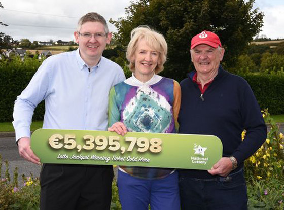 حاولوا 25 عاما.. عائلة أيرلندية تفوز بأغرب جائزة يانصيب! صور صورة رقم 4