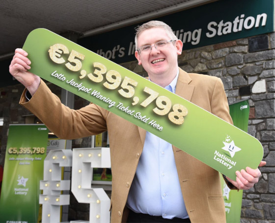 حاولوا 25 عاما.. عائلة أيرلندية تفوز بأغرب جائزة يانصيب! صور صورة رقم 2