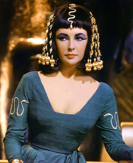 ممثلة إسرائيلية تسرق دور كليوباترا من ممثلات عربيات بينهن نادين نجيم! صورة رقم 17 ممثلة إسرائيلية تسرق دور كليوباترا من ممثلات عربيات بينهن نادين نجيم! صورة رقم 17