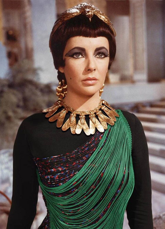 ممثلة إسرائيلية تسرق دور كليوباترا من ممثلات عربيات بينهن نادين نجيم! صورة رقم 20 ممثلة إسرائيلية تسرق دور كليوباترا من ممثلات عربيات بينهن نادين نجيم! صورة رقم 20