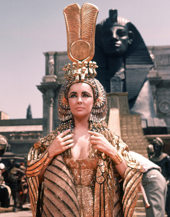 ممثلة إسرائيلية تسرق دور كليوباترا من ممثلات عربيات بينهن نادين نجيم! صورة رقم 21 ممثلة إسرائيلية تسرق دور كليوباترا من ممثلات عربيات بينهن نادين نجيم! صورة رقم 21