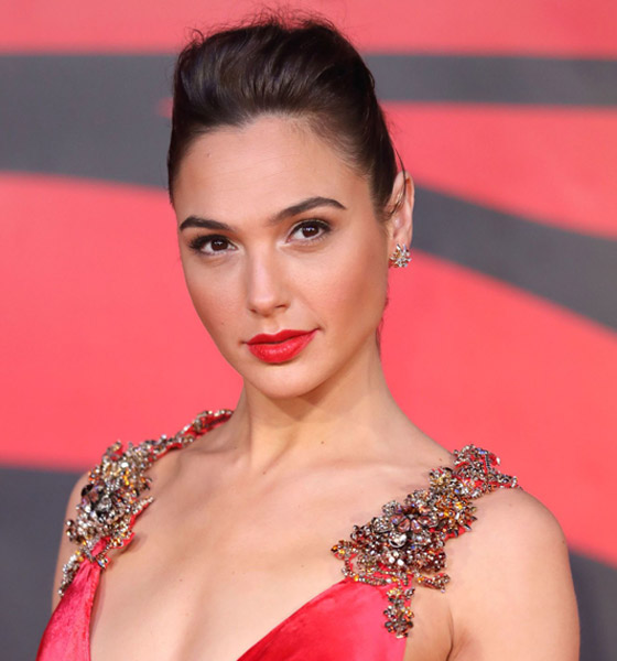 ممثلة إسرائيلية تسرق دور كليوباترا من ممثلات عربيات بينهن نادين نجيم! صورة رقم 15 ممثلة إسرائيلية تسرق دور كليوباترا من ممثلات عربيات بينهن نادين نجيم! صورة رقم 15