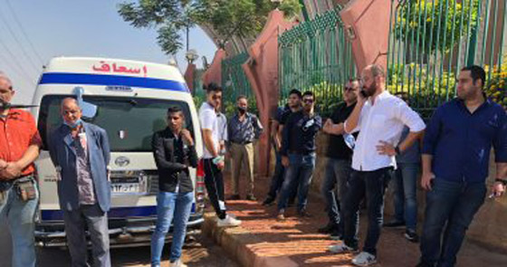 فيديو وصور.. دموع وذكريات النجوم في جنازة محمود ياسين صورة رقم 7