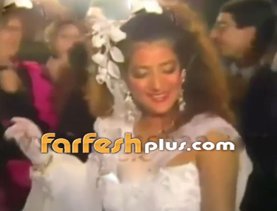 صورة نادرة: ميادة الحناوي تمنح أصالة قبلة بحفل زفافها الاول.. لن تصدٌق كم تغيٌرت بعد 35 سنة من عمليات التجميل! صورة رقم 4